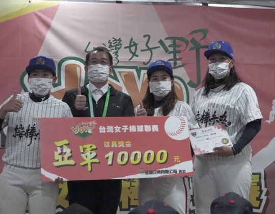 接棒未來非戰之罪抱亞 陳郁霈女棒最速左投
